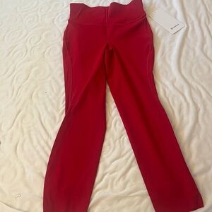 Lululemon size 6 crop NWT